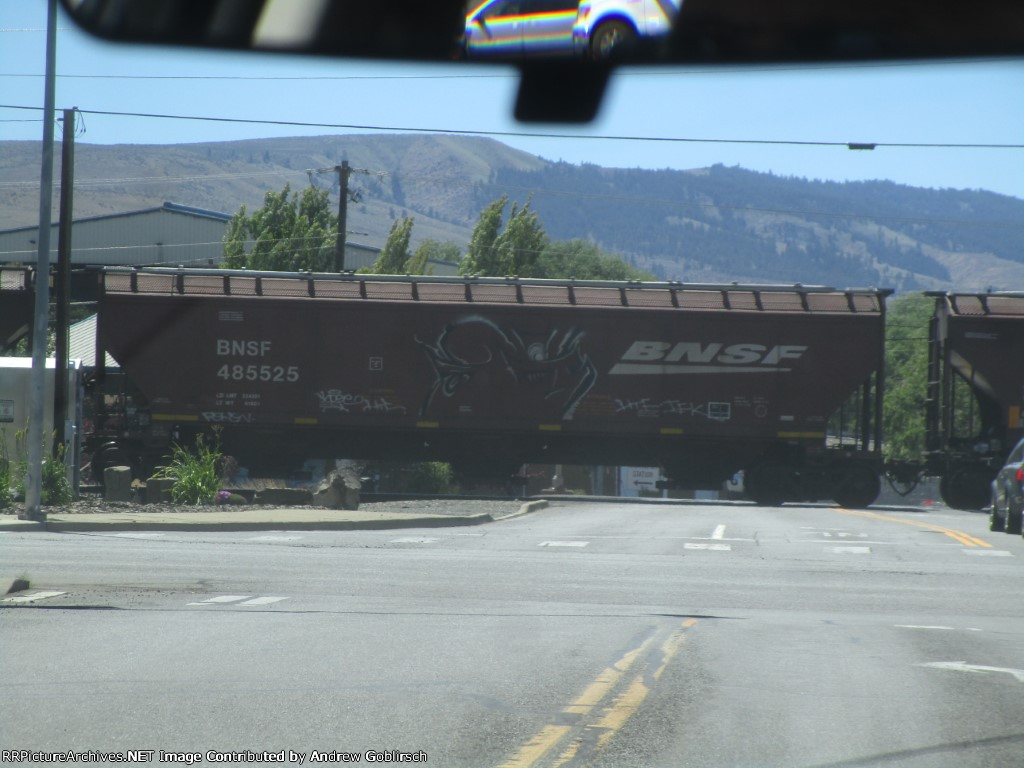 BNSF 485525